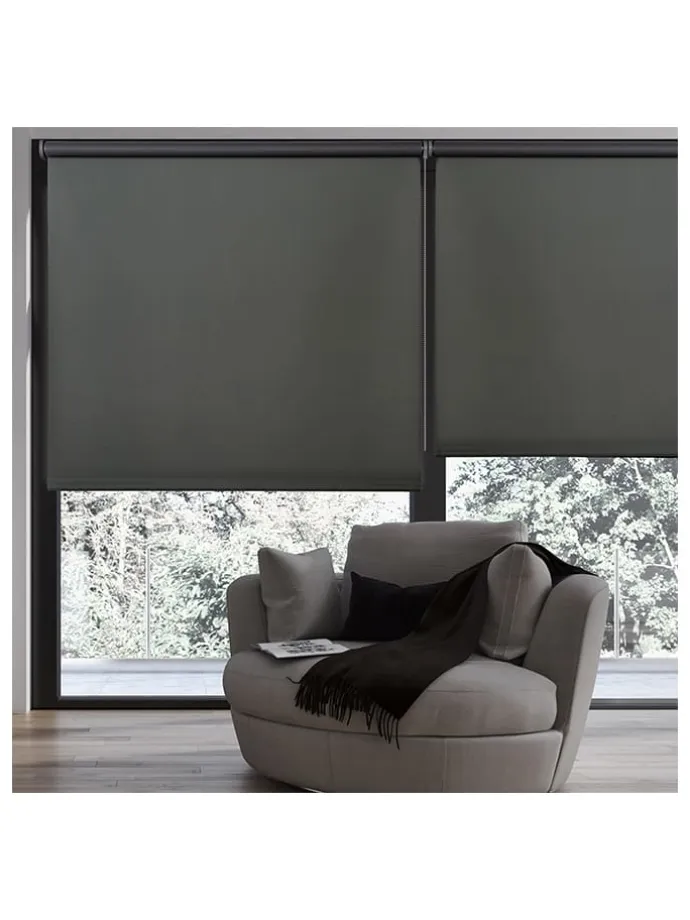 Abdunklungsrollo in Dunkelgrau