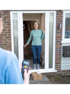 Briefkasten in Schwarz