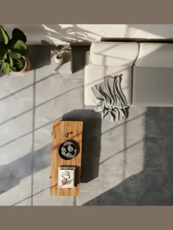 Couchtisch 115x22x44cm Massivholz / Metall Sofatisch, Design