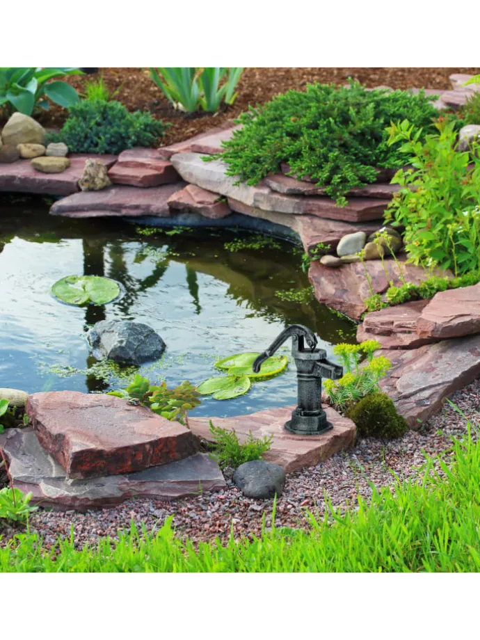 Deko-Pumpe in Graugrün