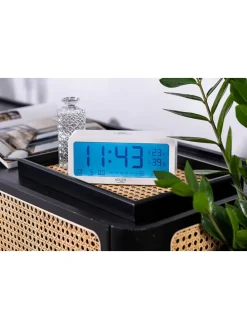 Digitaler Wecker in Weiß