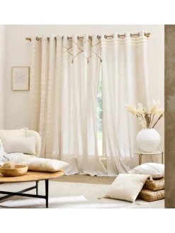 Fenstervorhang in beige