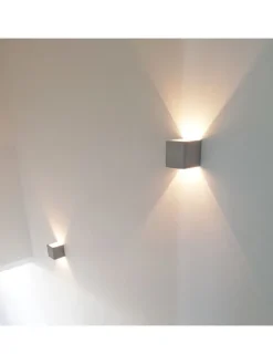 Flurlampe Plinth Beton in Grau