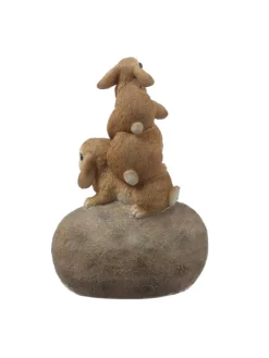 Gartenfigur Welcome 3 Häschen auf Stein H: 26cm in braun