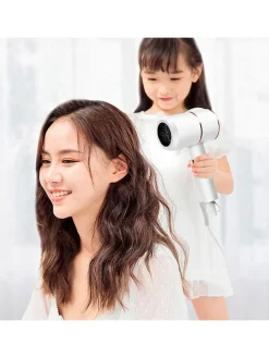 Haartrockner in Schwarz