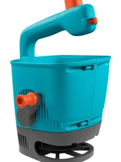 Handstreuer in Hellblau