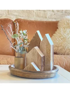 Holzstadt Dekoration Altholz in Braun