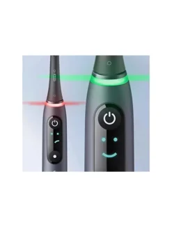 iO Series 8N Black Onyx Elektrische Zahnbürste in Schwarz