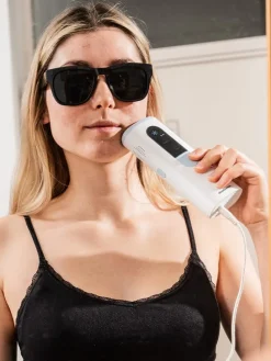IPL-Epiliergerät in Weiß - (B)6,5 x (H)17 x (T)3,5 cm