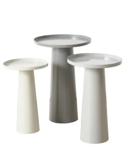 Kaffeetische in grau