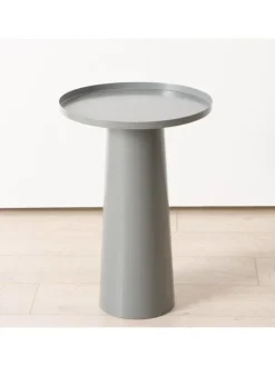 Kaffeetische in grau