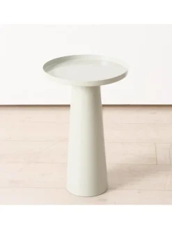 Kaffeetische in grau