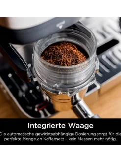 Kaffeevollautomat Luxe Café Essential ES501EU in silber