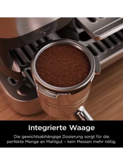 Kaffeevollautomat Luxe Cafe Pro ES701EU in schwarz