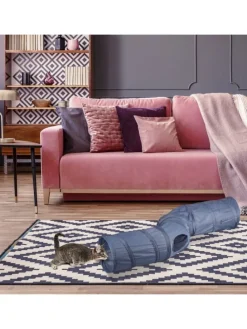 Katzentunnel in Grau