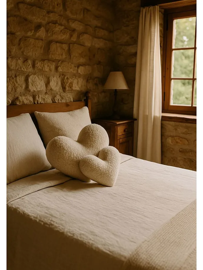 Kissen in Beige - (B)42 x (H)45 x (T)12 cm