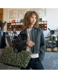 loopshopper M / Shopper 40 cm (teddy leo olive) in teddy leo olive