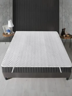 Matratzenschoner in Weiß