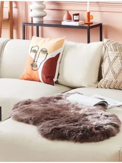 Schaffell MUNGO in Braun - (W) 63 x (H) 3 x (L) 95 cm