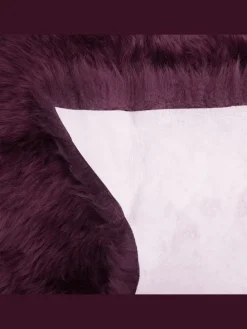 Schaffell ULURU in Violett - (W) 65 x (H) 8 x (L) 100 cm
