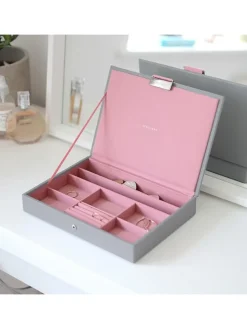 Schmuckkasten in Grau - (B)25 x (H)18 x (T)4,2 cm