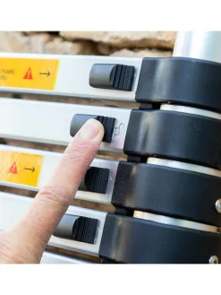 Teleskopleiter in Silber/ Schwarz - (L)9 x (B)48 x (H)320 cm