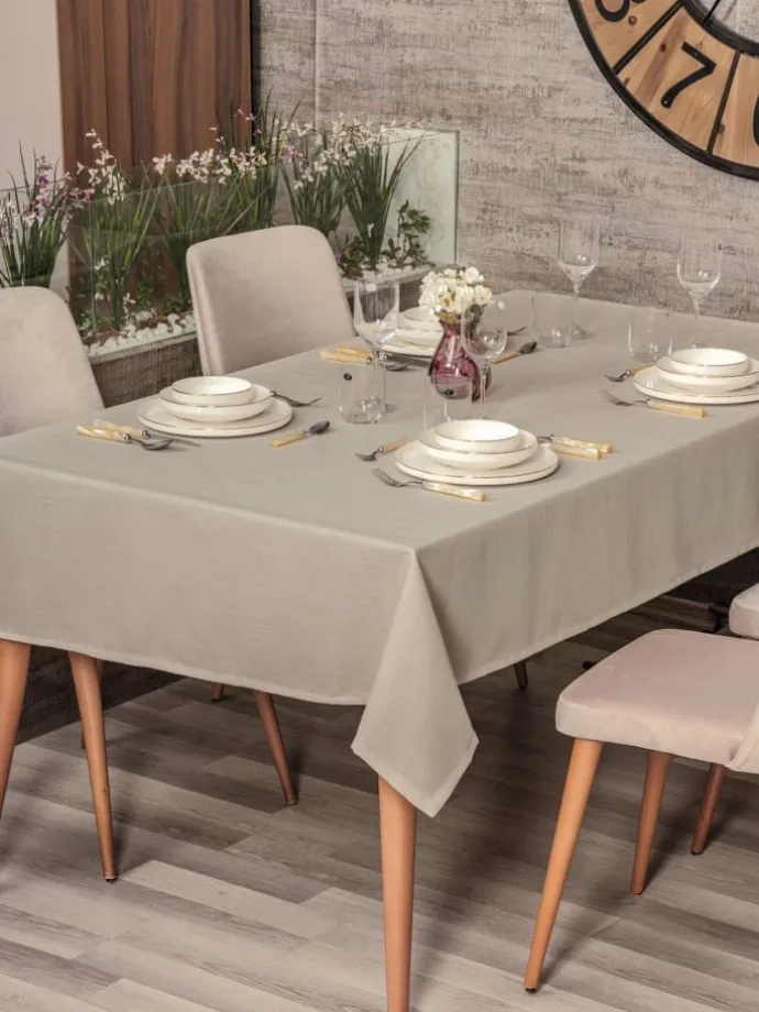 Tischdecke in Beige