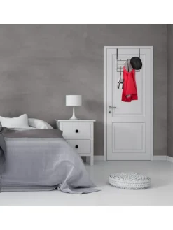 Türgarderobe in Schwarz/ Natur