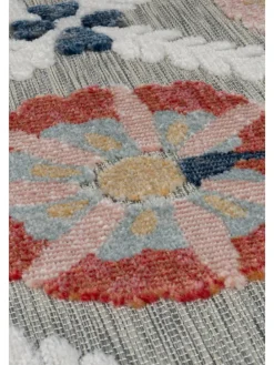 Vielseitiger Außenteppich, pflegeleicht und robust