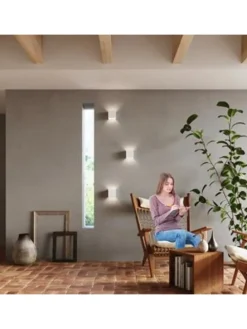 Wandleuchte PINIO in weiss LED IP54 H 140cm