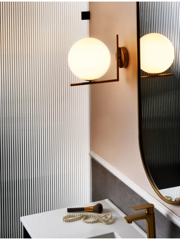 Wandleuchten LIZONNE in Gold - (W) 20 x (H) 23 x (L) 28 cm