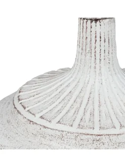 Wildvogeltränke in Weiß